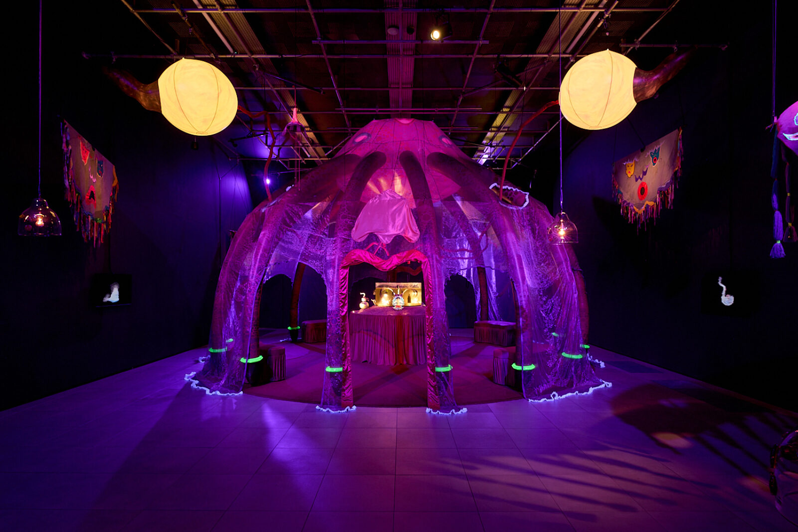Rae-Yen Song 宋瑞渊, •~TUA~• 大眼 •~MAK~• (2026). Installation view at FACT Liverpool. Courtesy the artist. Photography by Rob Battersby.
