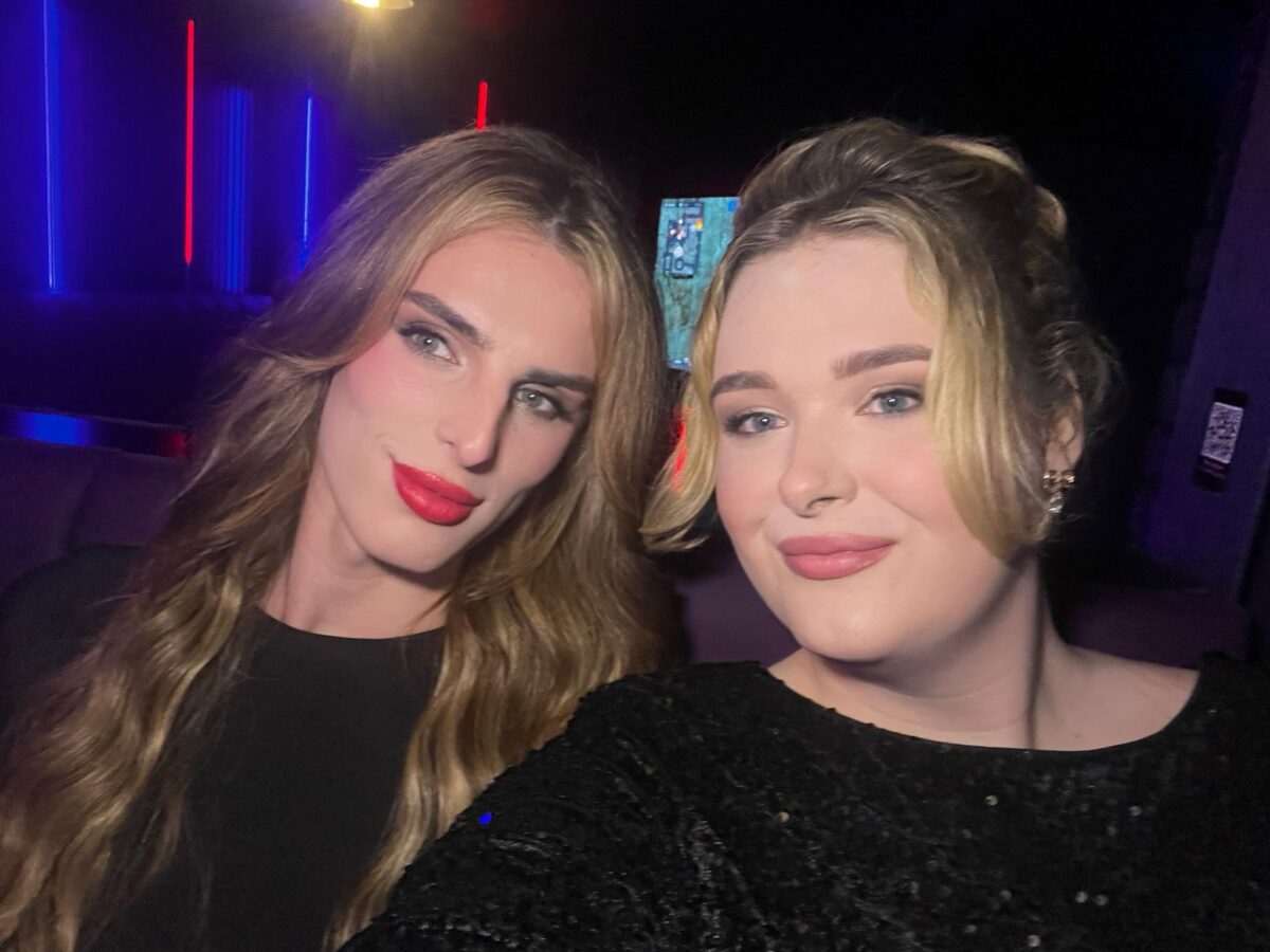 Jacey Victoria & Elle Woodfield